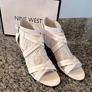 Nine West praline 3 white wedge strap sandal NIB 10.5